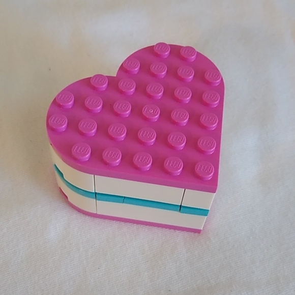 Lego Mini Heart Jewelry Box - Picture 2 of 11
